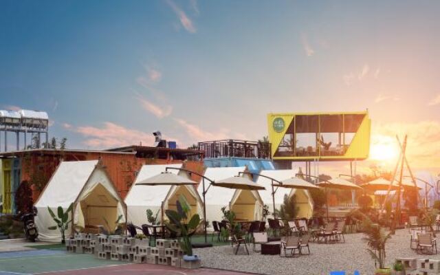 Xinxing Zenyu Town North and South Ju Siheyuan