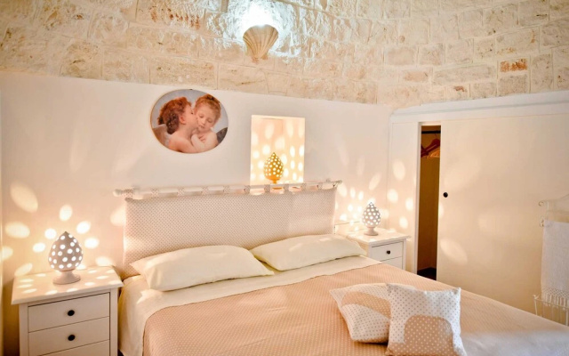 I Cinque Trulli with Swimming Pool