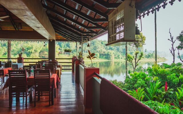 Karapuzha Village Resort