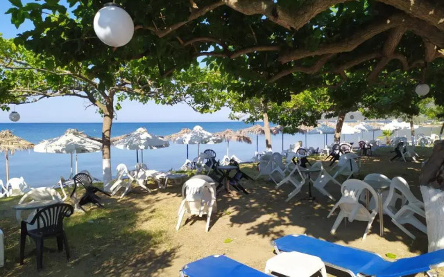 Makinia Beach