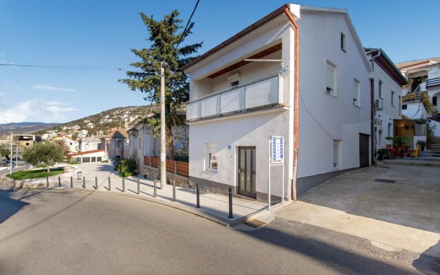 Awesome Apartment in Sveti Juraj With Wifi