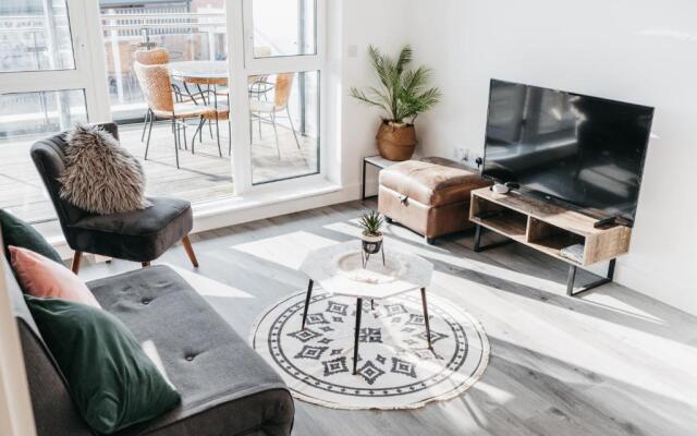 Oakgrove Apartment - 2 Bedroom with Terrance