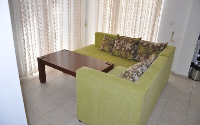 Azalea Apart D4 by Angel Rentals