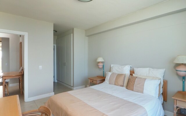 Dolphin Beach H103