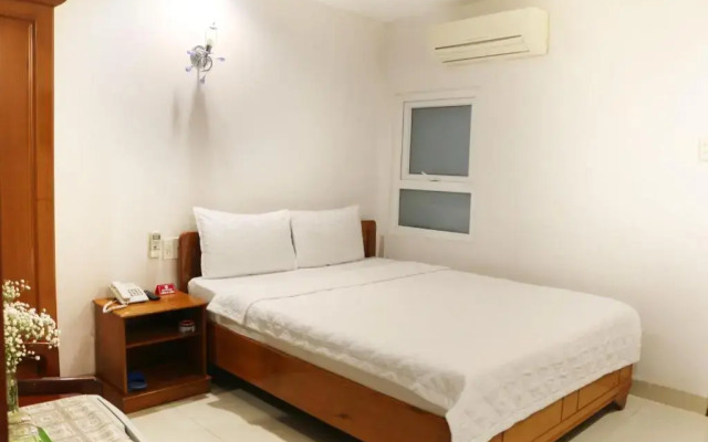 Nang Bien Hotel