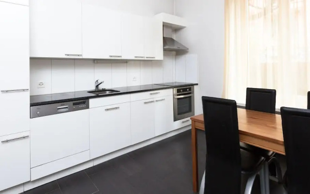 Apartments Swiss Star University