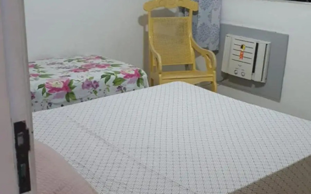 SUITE com BANHEIRO PRIVATIVO e QUARTO DUPLO