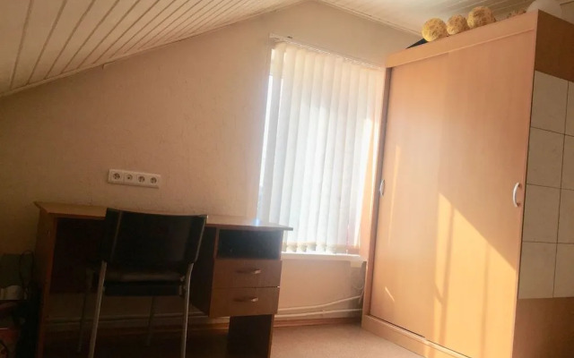 Guest House on Griboedovsky 27a - hostel