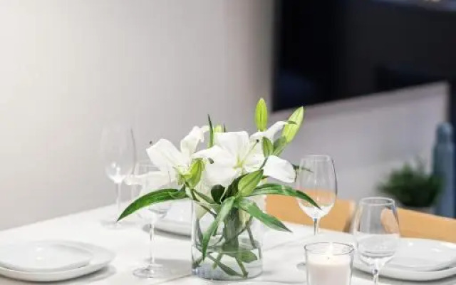 Flamingo Beach - Hampton Apartments