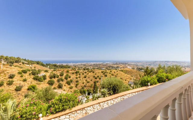 Solaga - Villa Media Luna