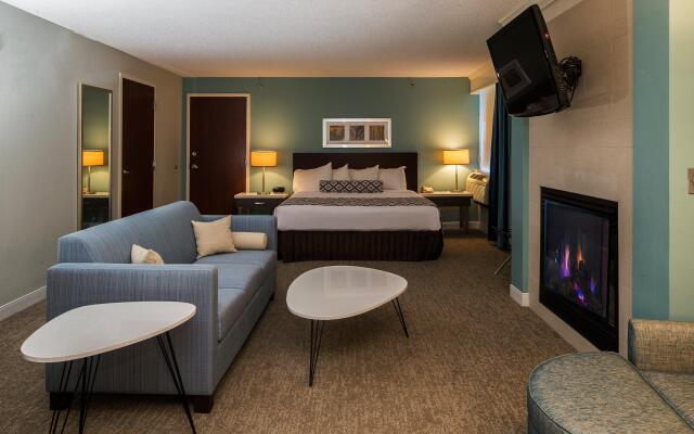 Crowne Plaza Suites Pittsburgh South, an IHG Hotel