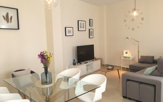 Teodosio Apartment & FREE PARKING