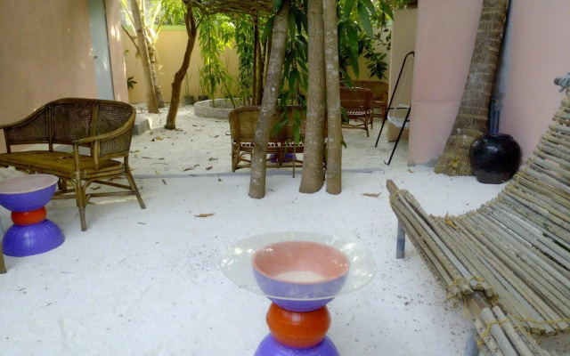Dhon Fulhafi Inn