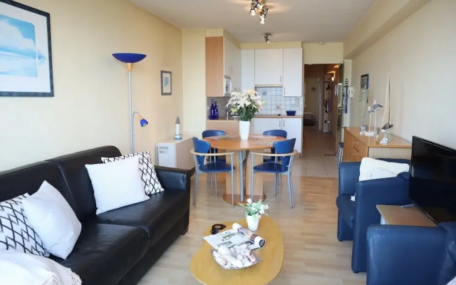 Apartment in Nieuwpoort by the Beach