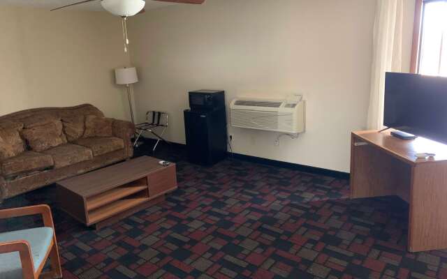 Super 8 by Wyndham Boonville