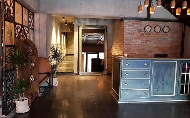 Nice Room Hotel  Wine Brasserie