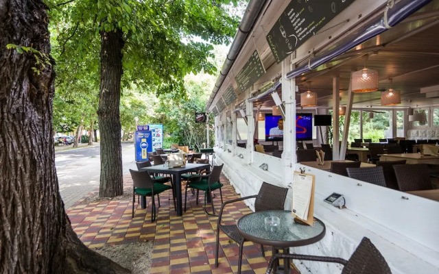 CE Napfény Hotel