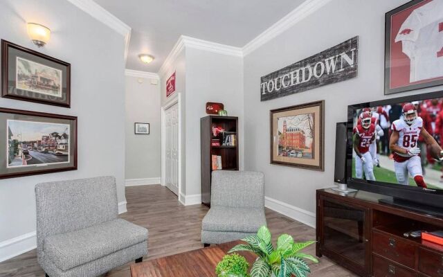 Condo Off Dickson - Walk to Dickson