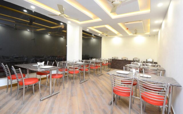 Hotel Magnum by OYO Rooms