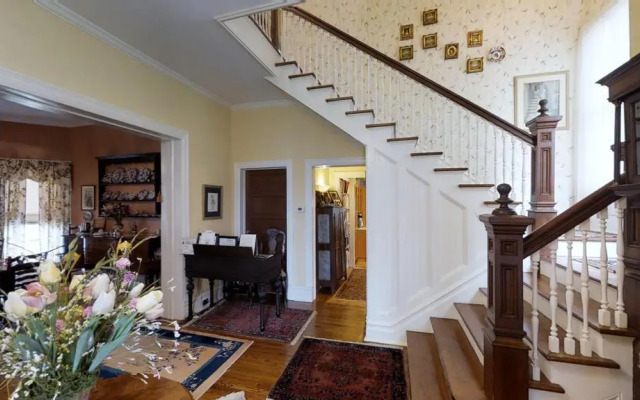 Hanna House Bed & Breakfast