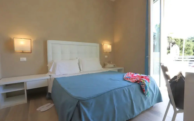 Hotel Cecina Beach