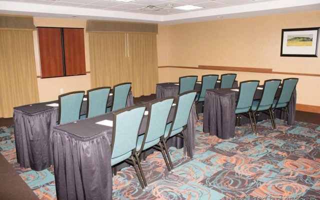 Hampton Inn & Suites Greeley