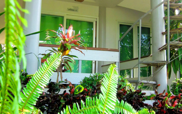 Lumphachi Lakehill Resort