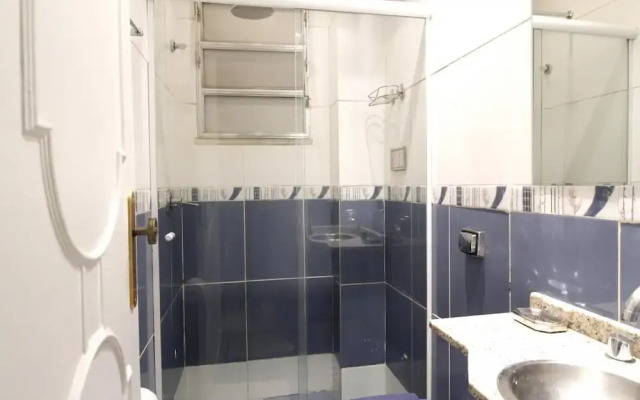 2 Minutes From Copacabana Beach A306