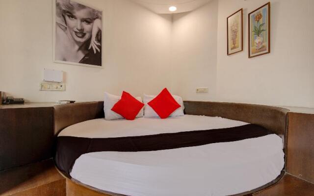 Capital O 77295 Hotel Bansidhar Bhuvan