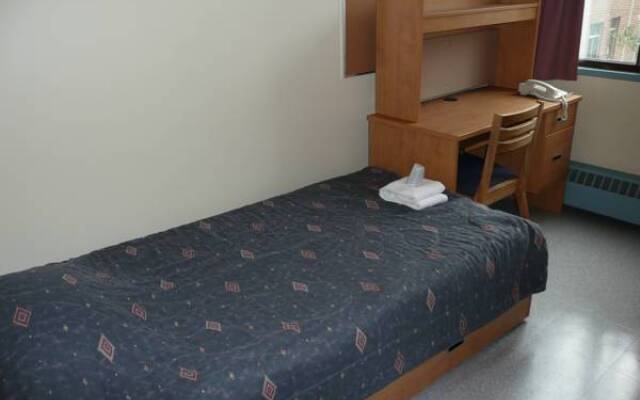 Neill-Wycik Backpackers Hotel
