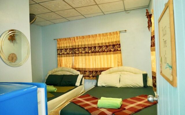 Variety D-Day Hostel Hua-Hin