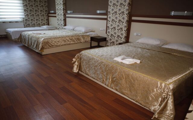 Silivri Safir Hotel & Resort Beach And Restaurant