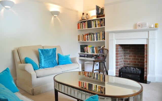 Charming 3 Bedroom House in North Oxford