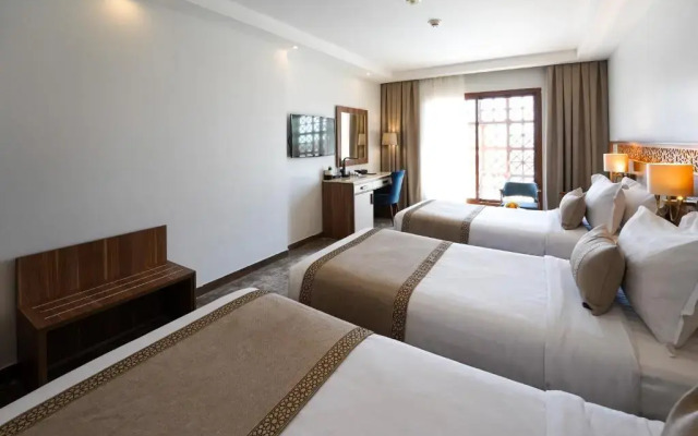 Bosphorus Waqf Al Safi Hotel