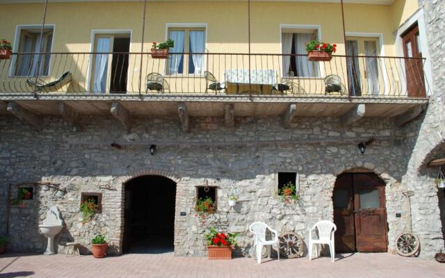 Rustico Kristi - Rebomaholidays