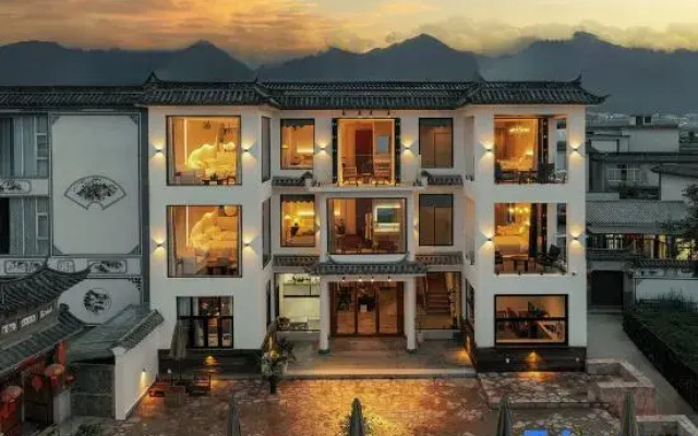 Yizhui Meet Lanyuan (Sansheng Island Heart Mansion Cafe)