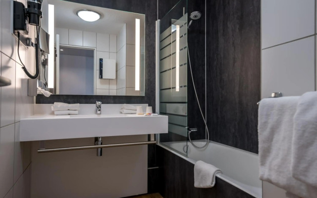 Mercure Bords De Loire Saumur