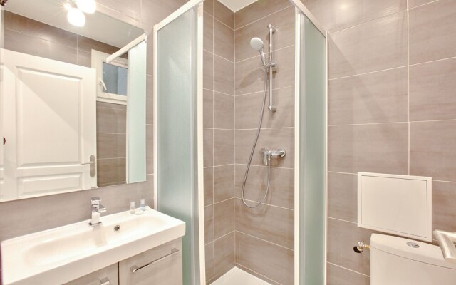 24 - Luxury Parisian Home Montorgueil