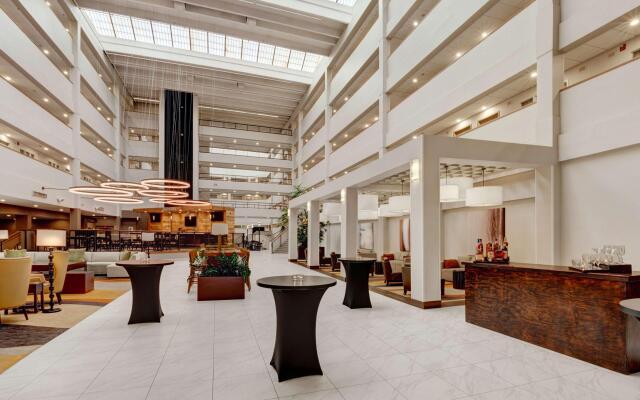 Embassy Suites by Hilton Milwaukee Brookfield