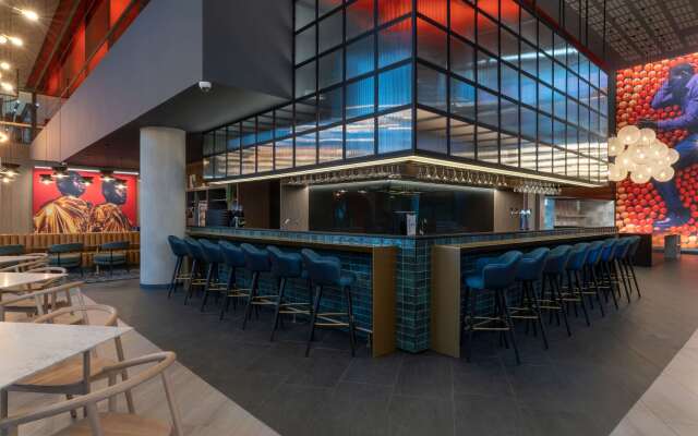 Radisson RED Hotel, Johannesburg Rosebank