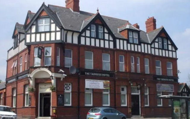Tadross Hotel