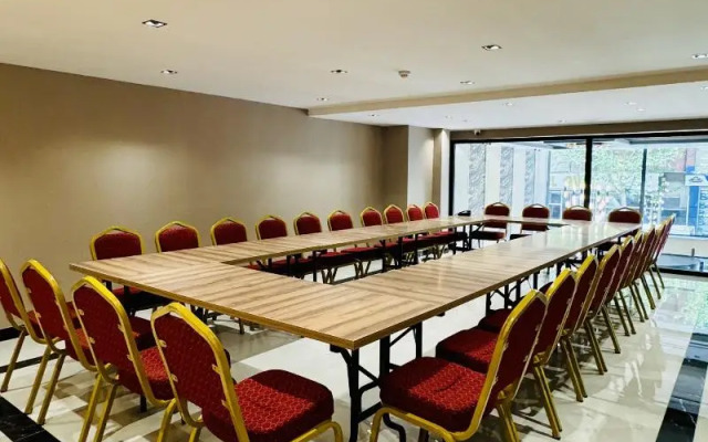 Karaca Hotel Van