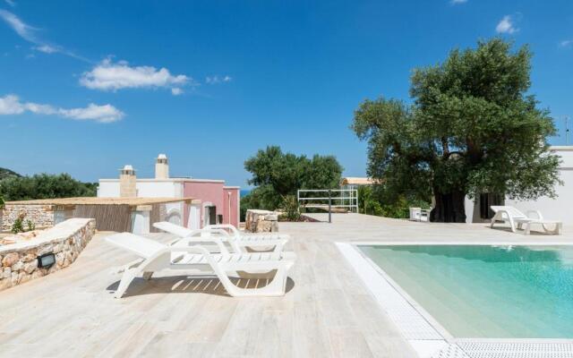 Villa Incanto con terrazza e piscina by Wonderful Italy