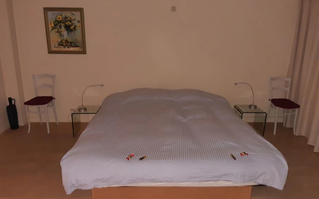 Serena Waterbed Seaview