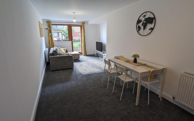 Greenhithe Flat-kent- 20 Mins to London-petsok