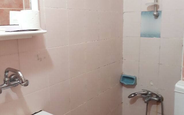 Istanbul Paris & Hostel