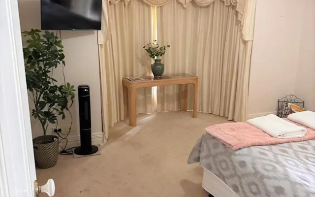 Brice Hill Country Lodge – Guest Rooms – Clare