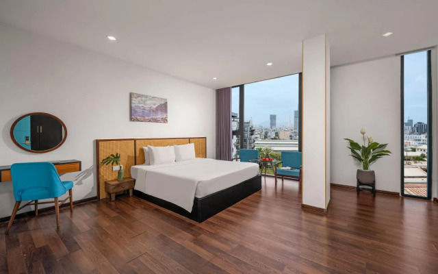 Platinum Danang Hotel