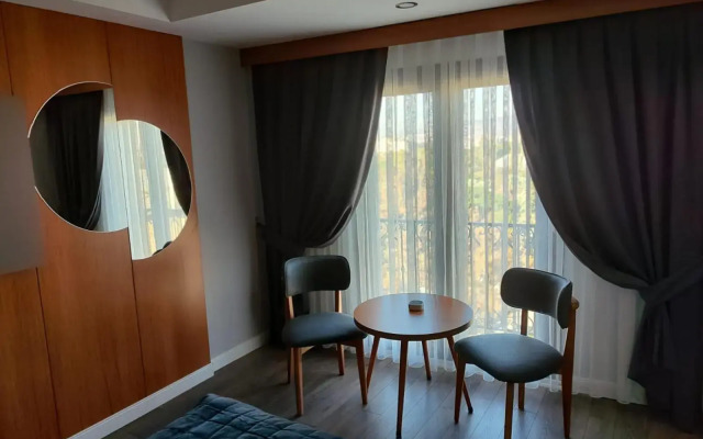 May Park Hotel