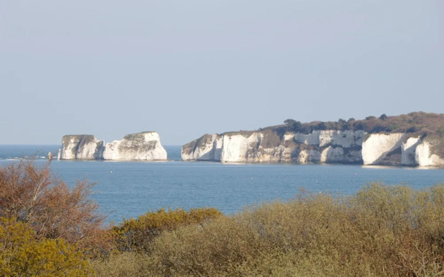 Purbeck Hotel Apartments - Flat 5